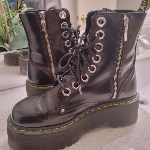 Doc Martens - Picture 4 of 5